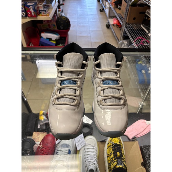 Air Jordan 11 Retro Legend Blue Columbia Mens Size 8 Men CT8012 104 - Picture 3 of 8